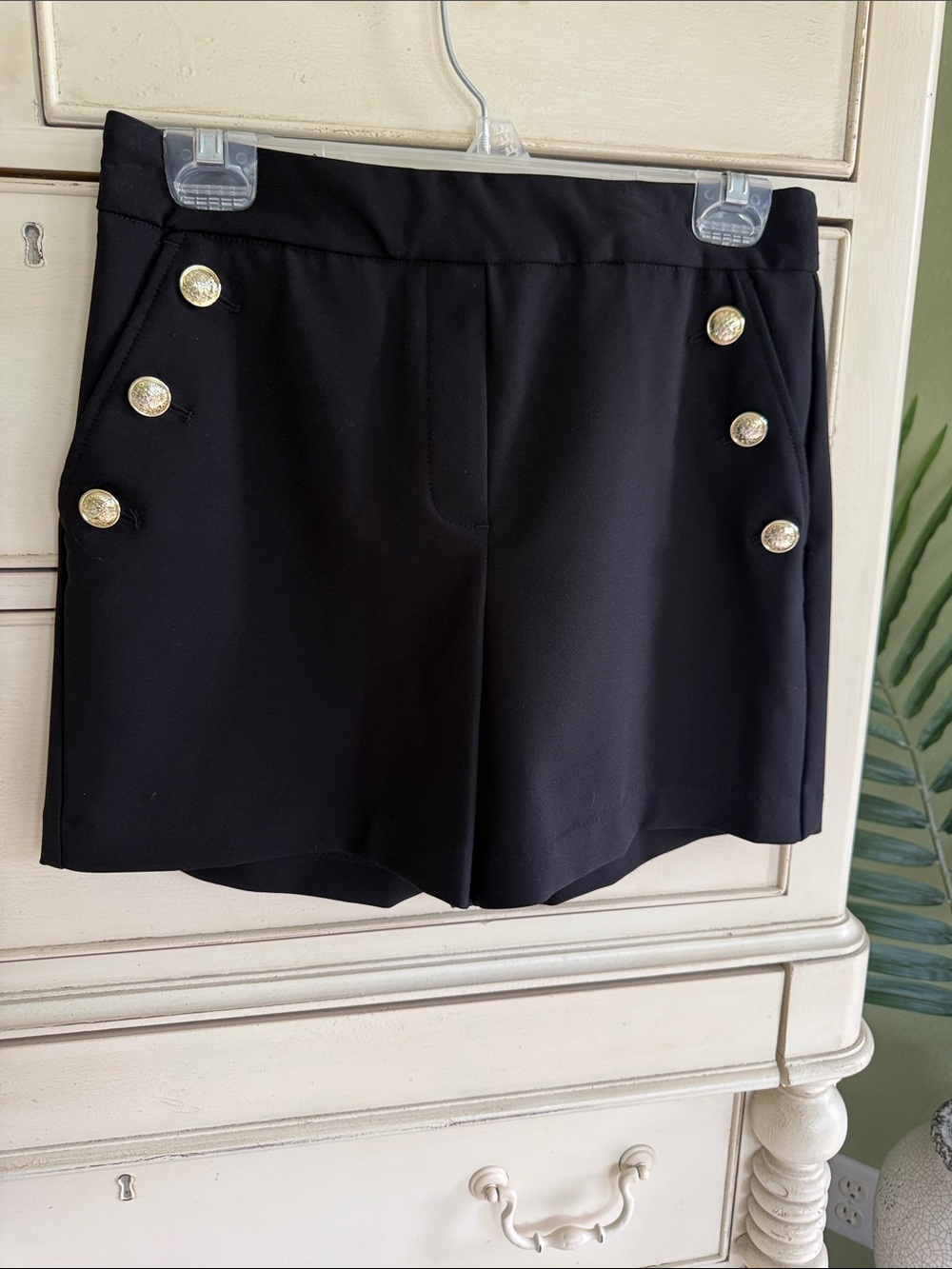 Rachel Zoe Women's Black High-Waist Dress Shorts with Gold Buttons size 6
